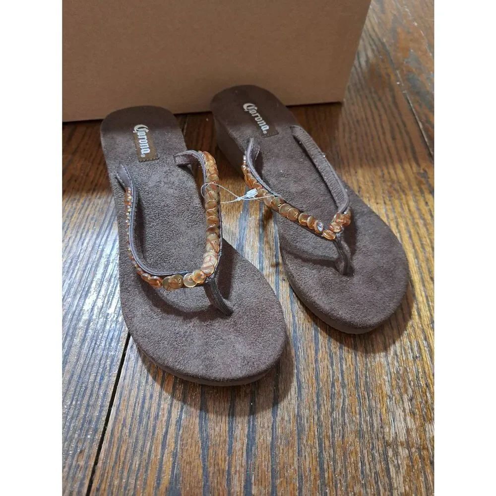 New Size 7 Corona Marcas Modelo Embellished Brown Flip Flops Wedge Heel 2008